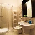 Vendégház Primo Piano - Policlinico 3*