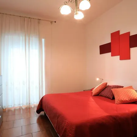 Konukevi Primo Piano - Policlinico 3*