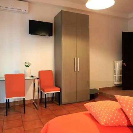 Konukevi Primo Piano - Policlinico 3*